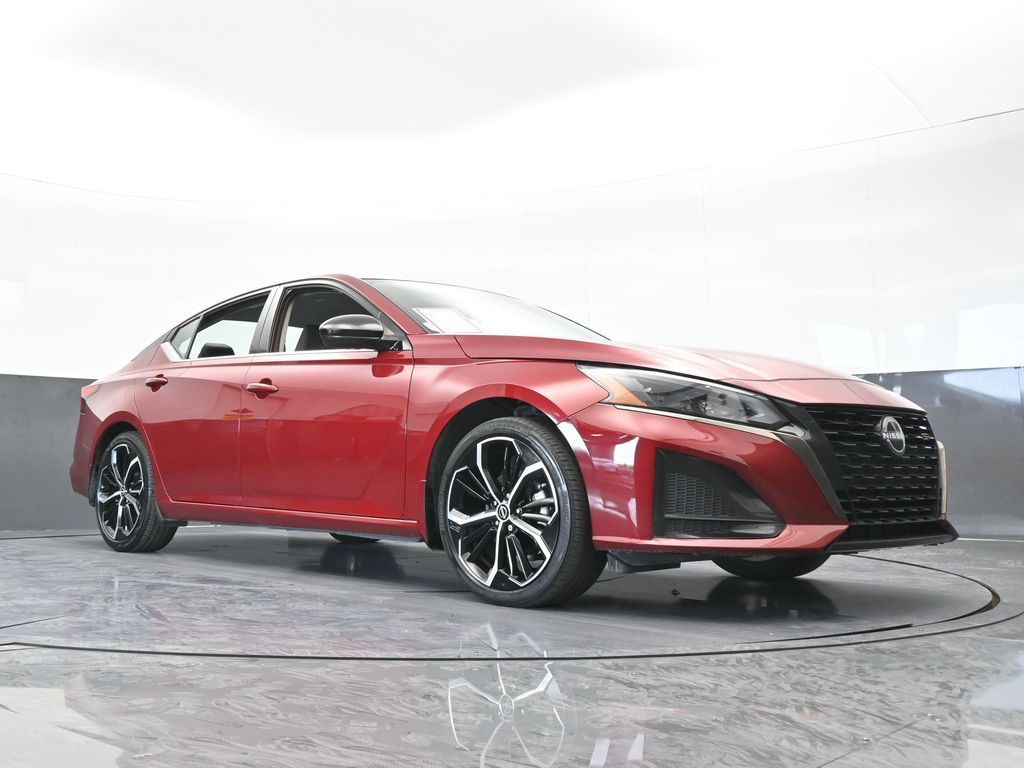 Used 2024 Scarlet Ember Nissan 2.5 SR image 61