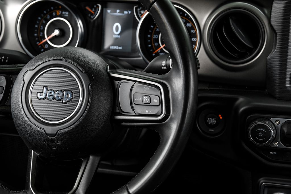 used 2022 Jeep Gladiator car, priced at $28,382