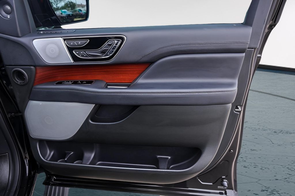 Used Car 2024 Lincoln Navigator L  L Reserve For Sale Under $70,000 In Austin, Texas