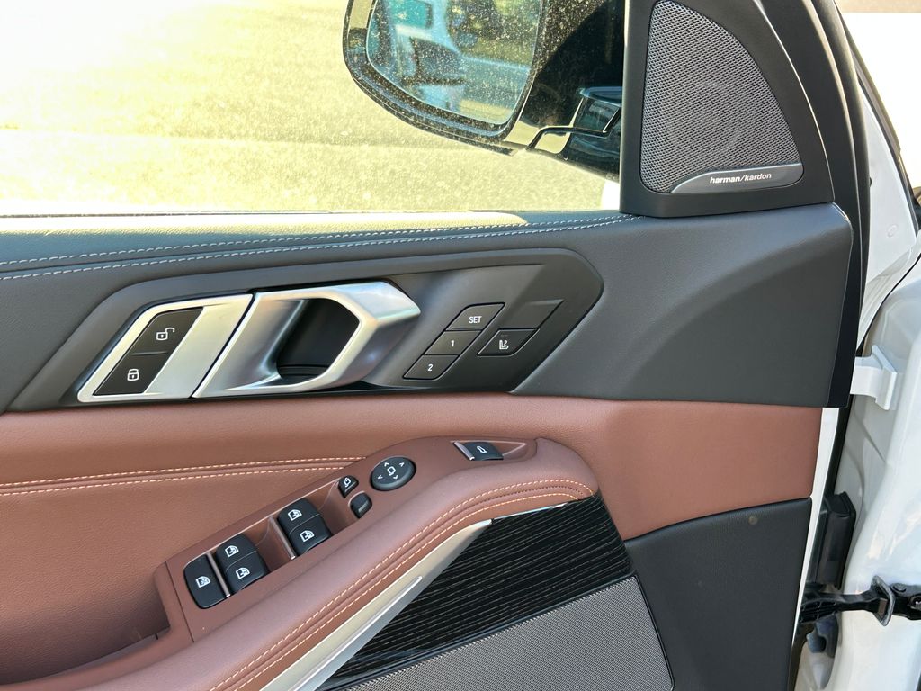 Thumbnail: 2026 BMW X5 - 12