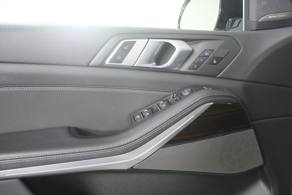 Thumbnail: 2020 BMW X5 - 8