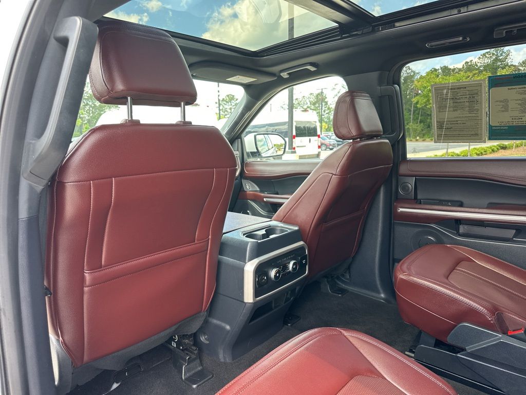 2023 Oxford White Ford Expedition Limited RWD SUV