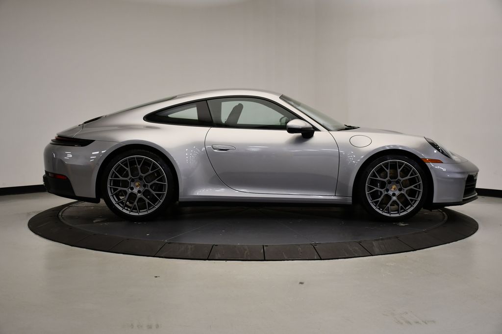 Thumbnail: 2026 Porsche 911 - 8