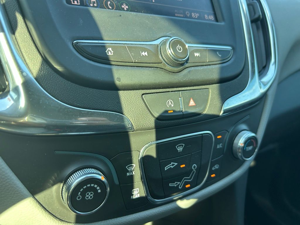 2022 Chevrolet Equinox LS 18