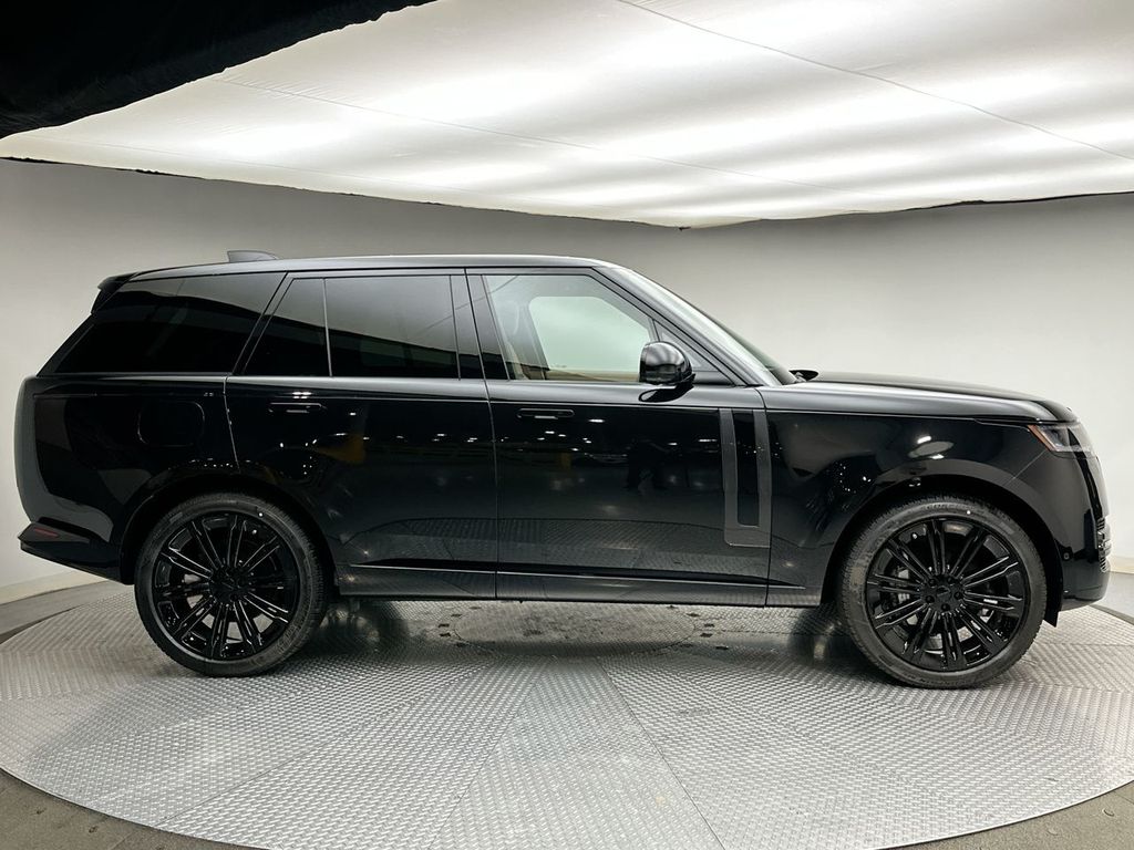 Thumbnail: 2026 Land Rover Range Rover - 12