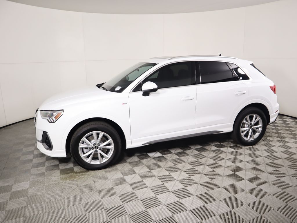 Thumbnail: 2025 Audi Q3 - 8