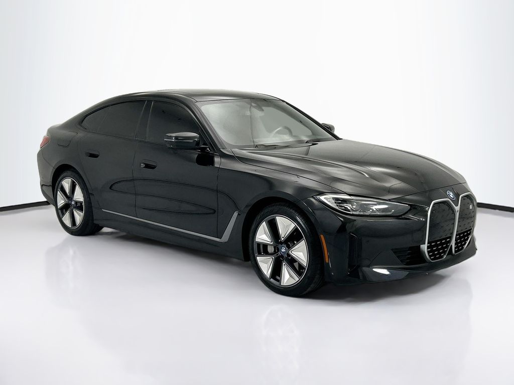 Thumbnail: 2023 BMW i4 - 3