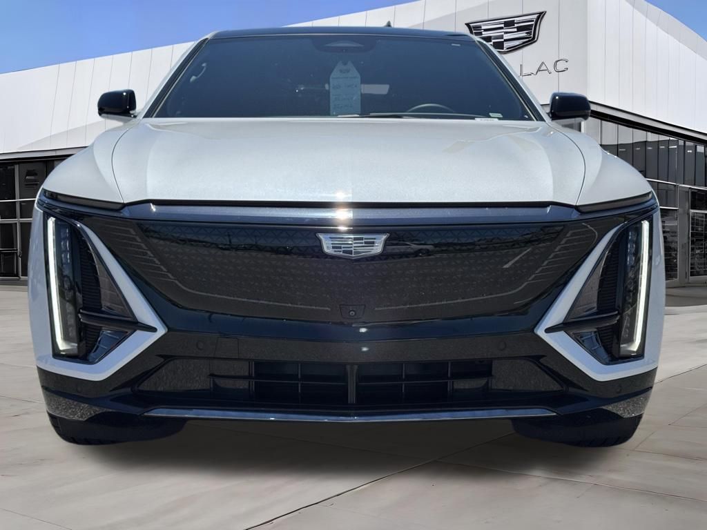 2024 Cadillac LYRIQ Sport Crystal White - Jim Hudson Acura - Image 4