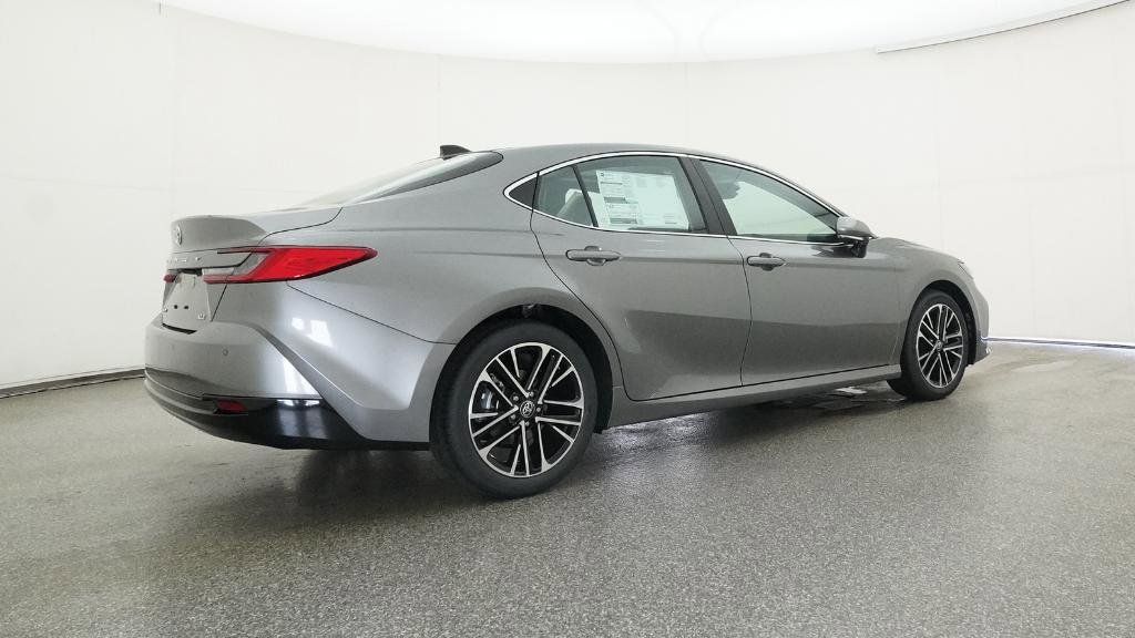 Thumbnail: 2025 Toyota Camry - 14