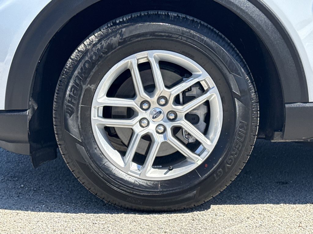 2026 Ford Explorer Active - 8