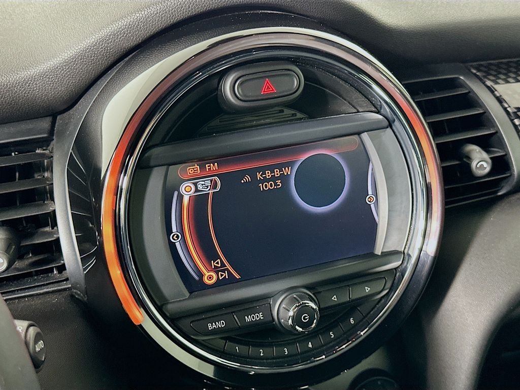 2017 MINI Cooper Base 13