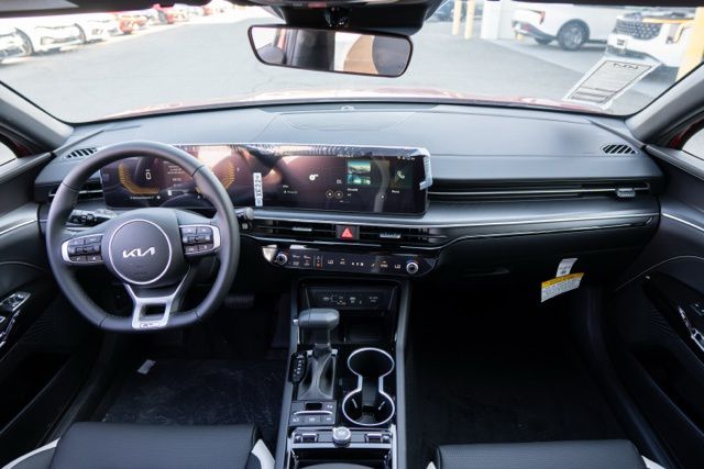 2026 Kia K5 GT-Line - Photo 16