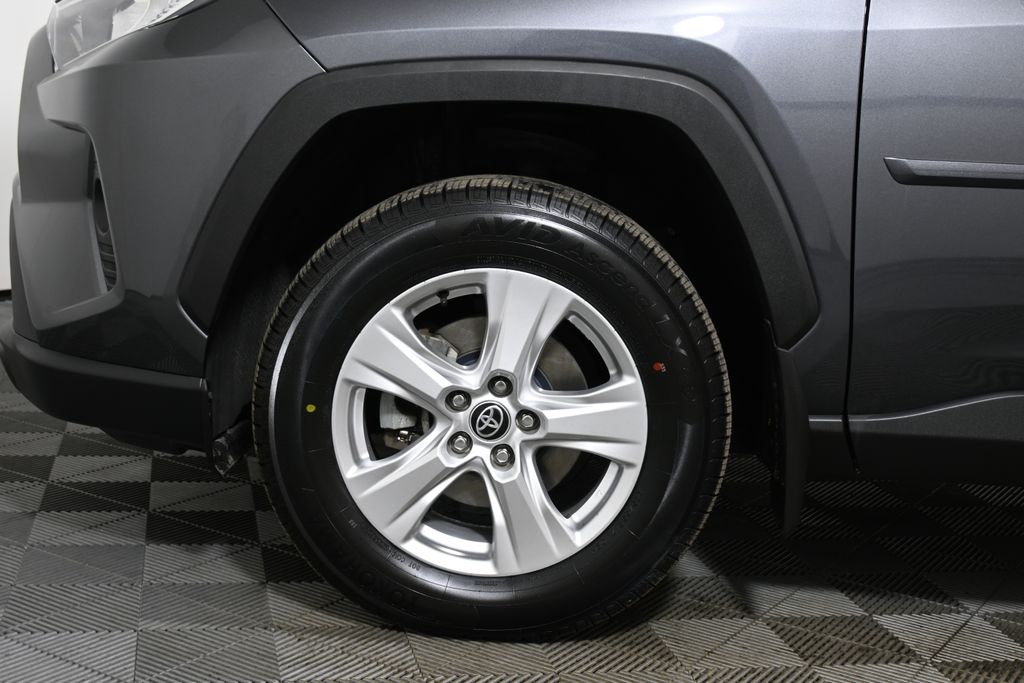 Thumbnail: 2021 Toyota RAV4 - 11