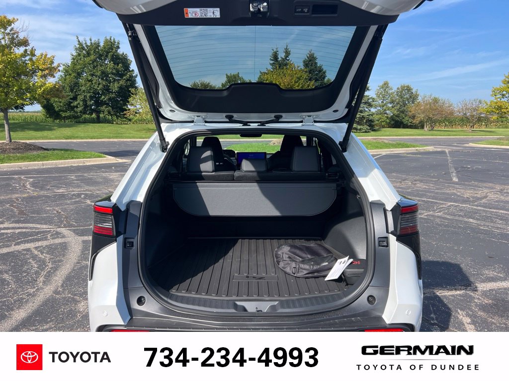 New 2026  Toyota XLE Plus image 19