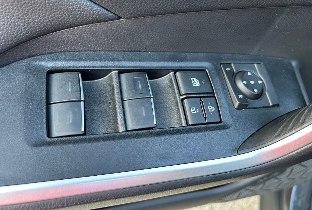 2024 Toyota RAV4 XLE Premium 17