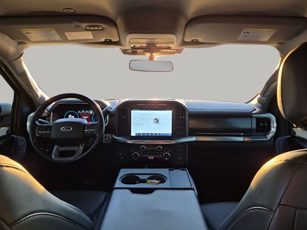 Used 2022 White Ford Lariat image 23