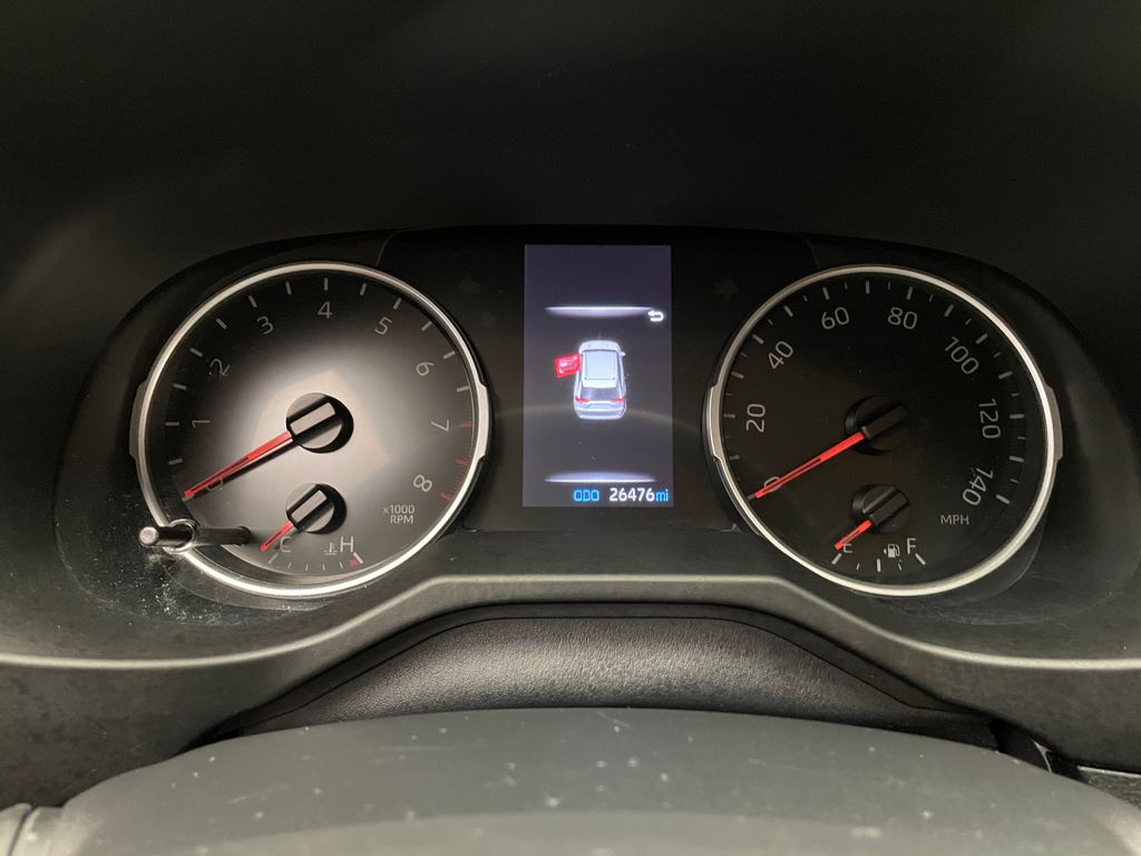 2022 Toyota RAV4 LE 23