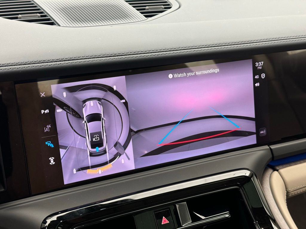 2024 Porsche Panamera 4 17