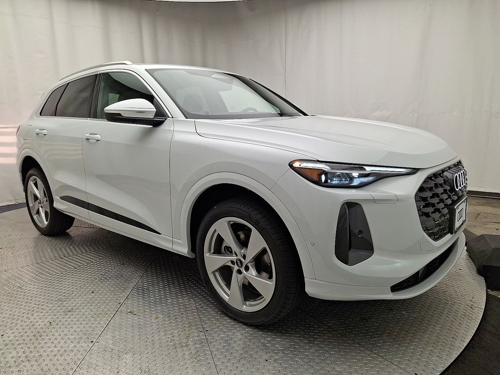 Thumbnail: 2025 Audi Q5 - 2