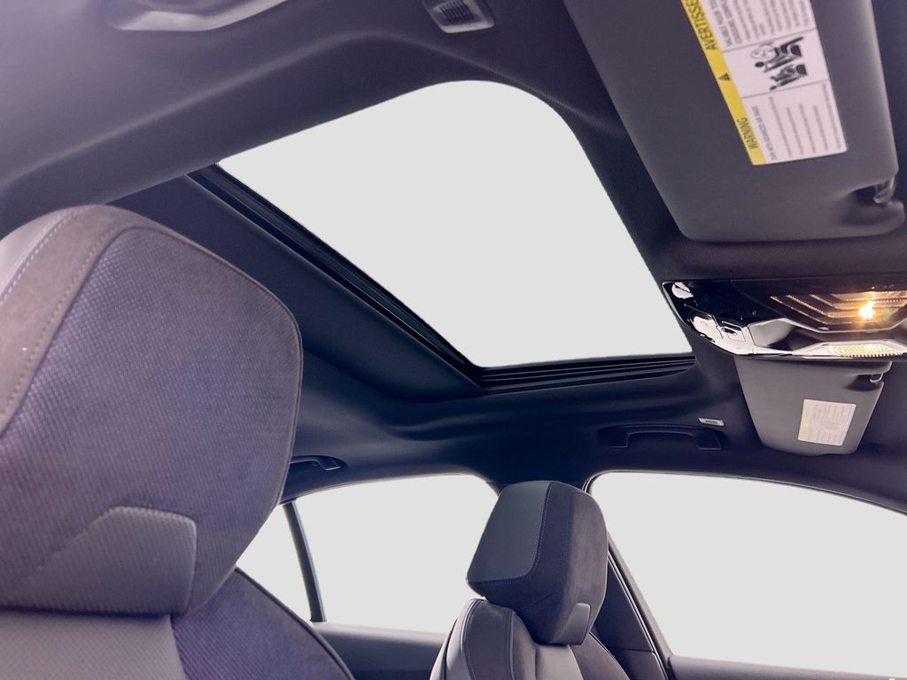 Thumbnail: 2026 BMW i5 - 17