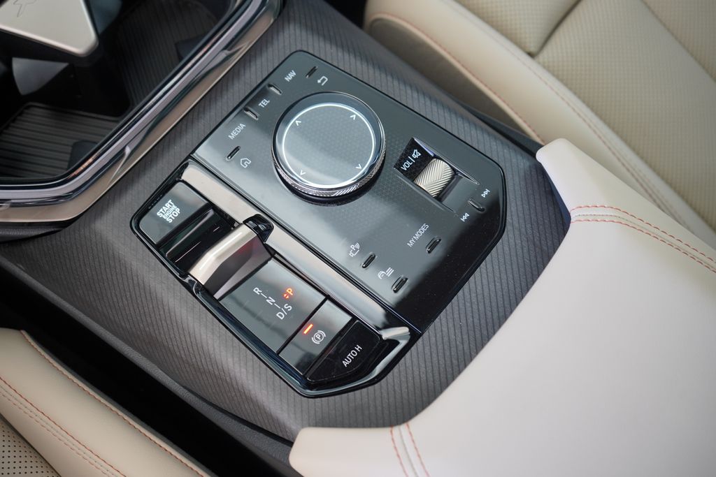 Thumbnail: 2025 BMW X3 - 18