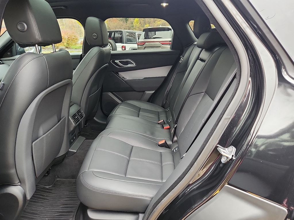 Thumbnail: 2025 Land Rover Range Rover Velar - 10