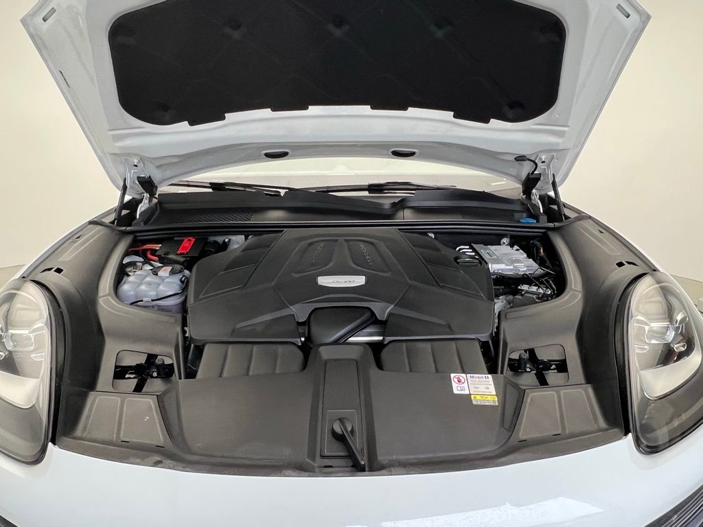 Thumbnail: 2023 Porsche Cayenne - 24