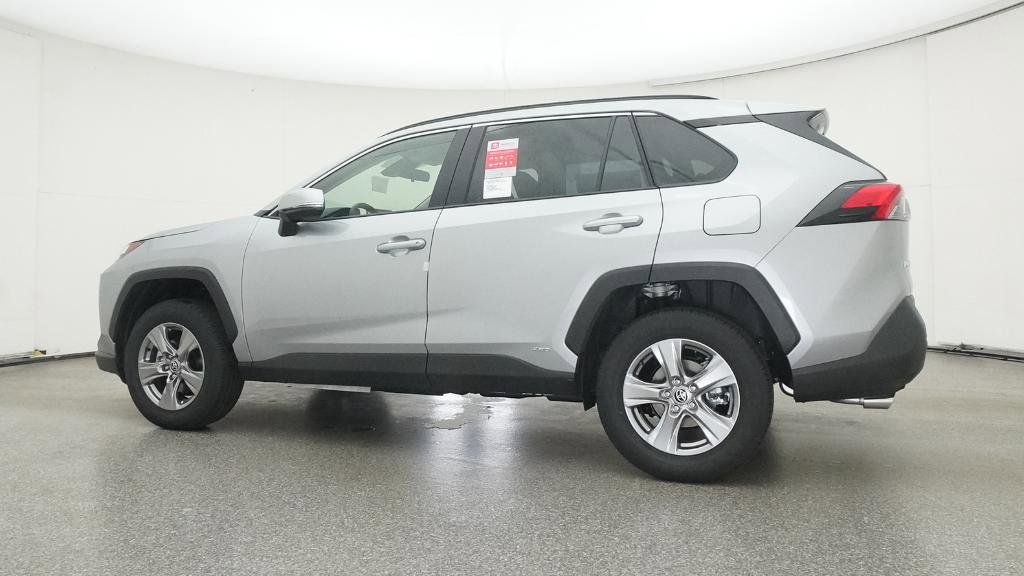 Thumbnail: 2025 Toyota RAV4 - 24