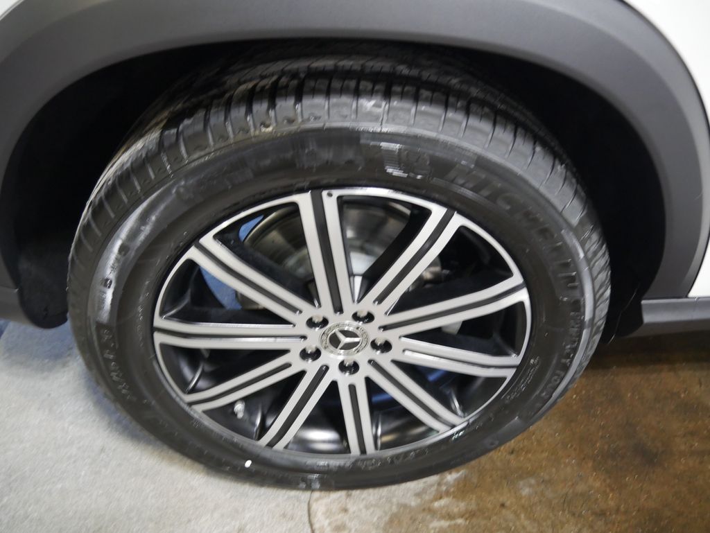 Thumbnail: 2026 Mercedes-Benz GLE - 14