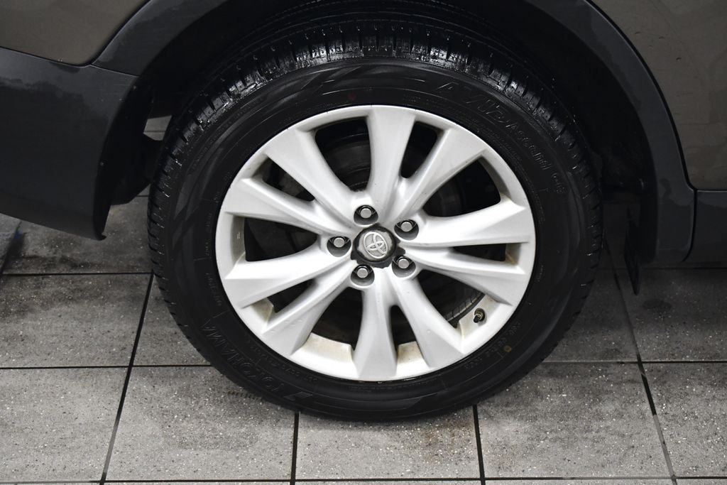 Thumbnail: 2013 Toyota RAV4 - 7