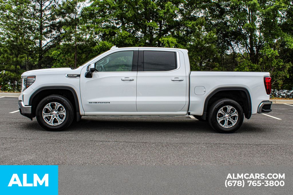 Used 2025 White GMC SLT image 6