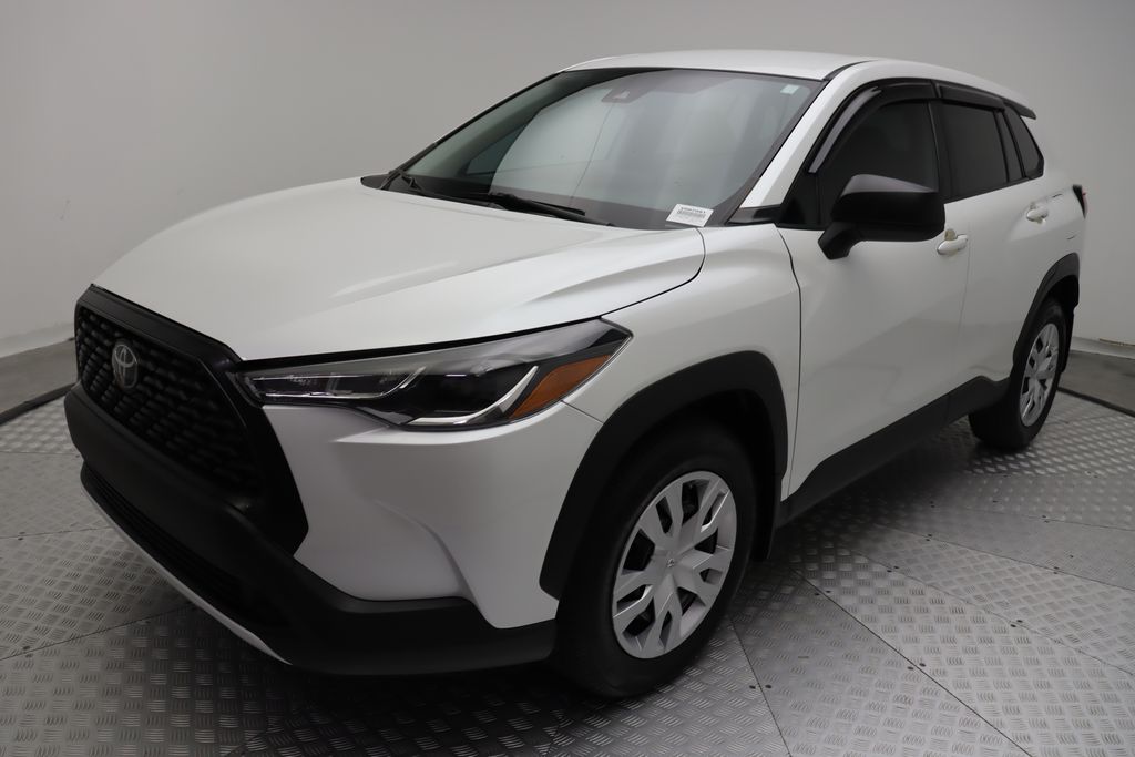 2022 Toyota Corolla Cross L 2