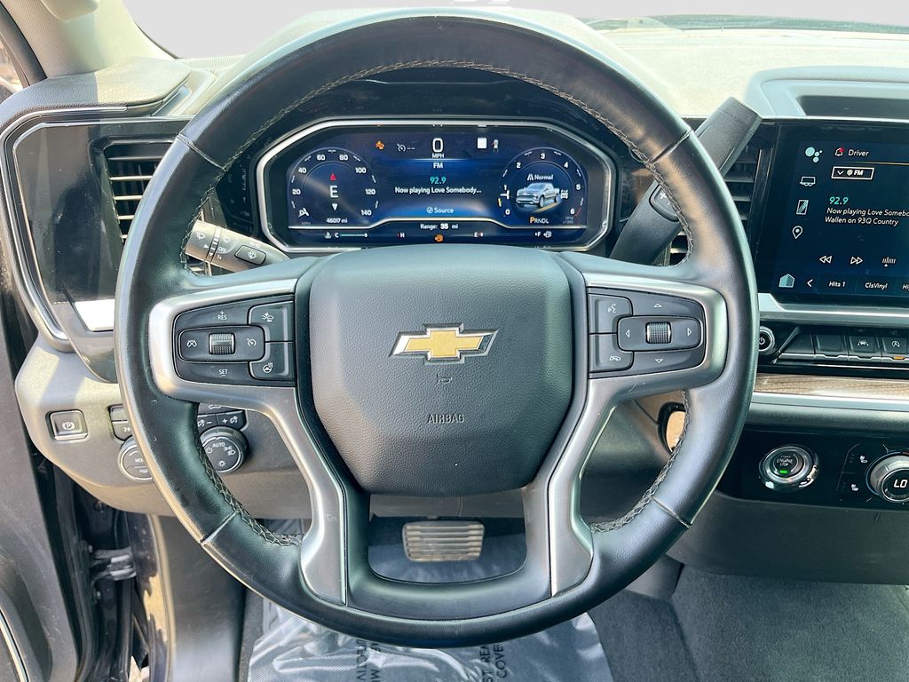 2023 Chevrolet Silverado 1500 LT - 10