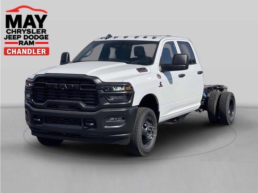 Diamond Black Crystal Pearlcoat 2026 RAM 3500 Chassis Tradesman Crew Cab LB DRW 4WD Pickup Truck Four-Wheel Drive 8-Speed Automatic