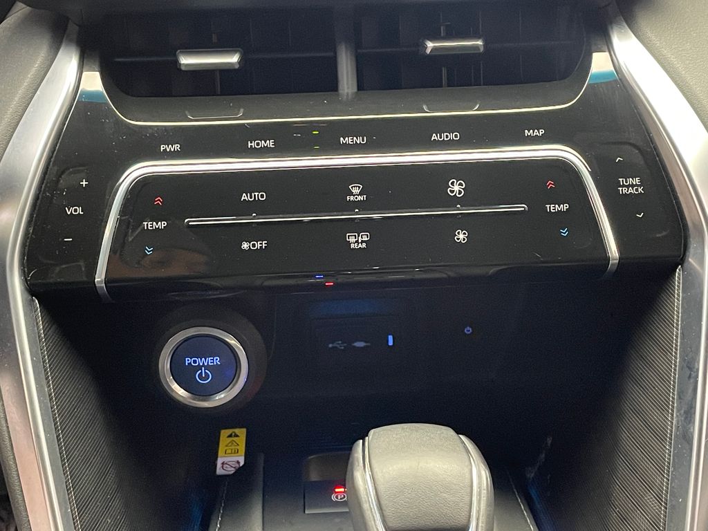 2021 Toyota Venza Limited 28