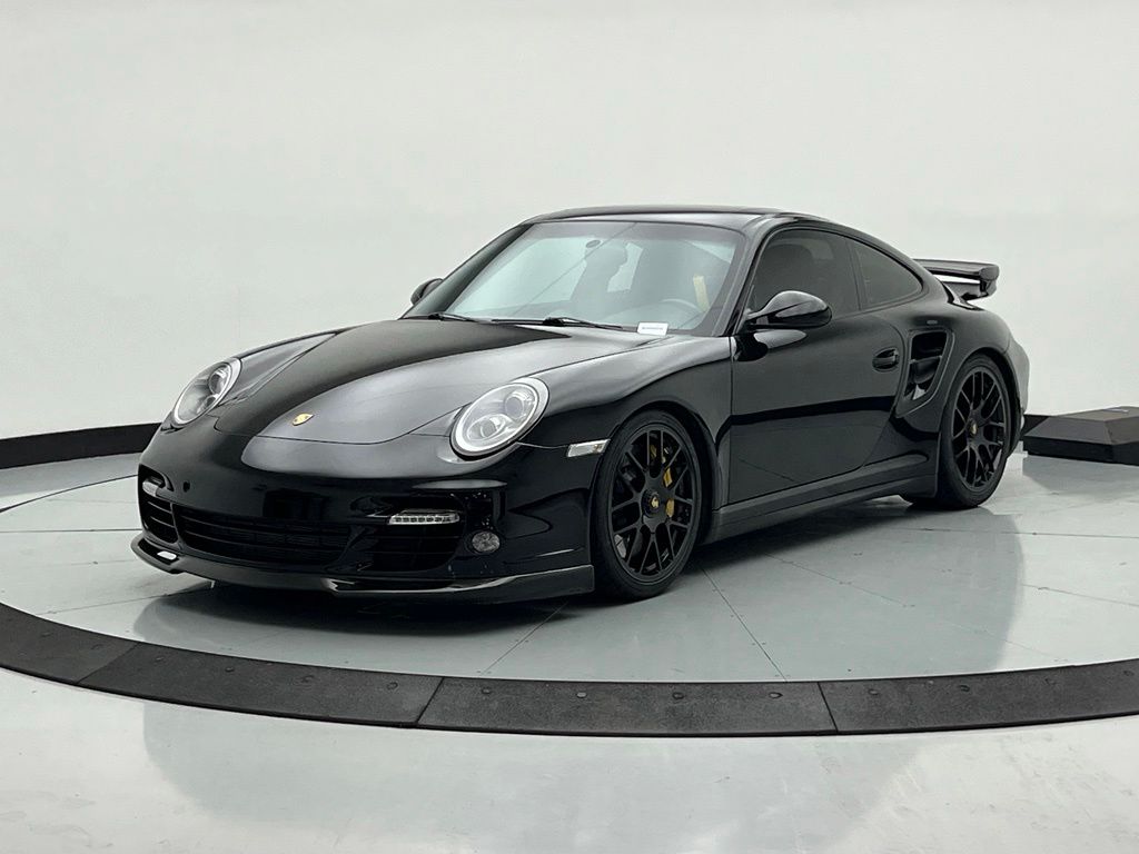 Thumbnail: 2010 Porsche 911 - 1