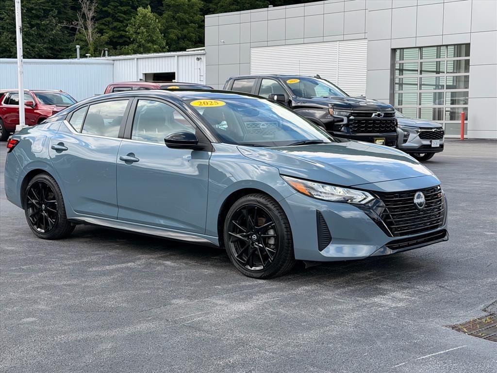 2025 Nissan Sentra SR FWD