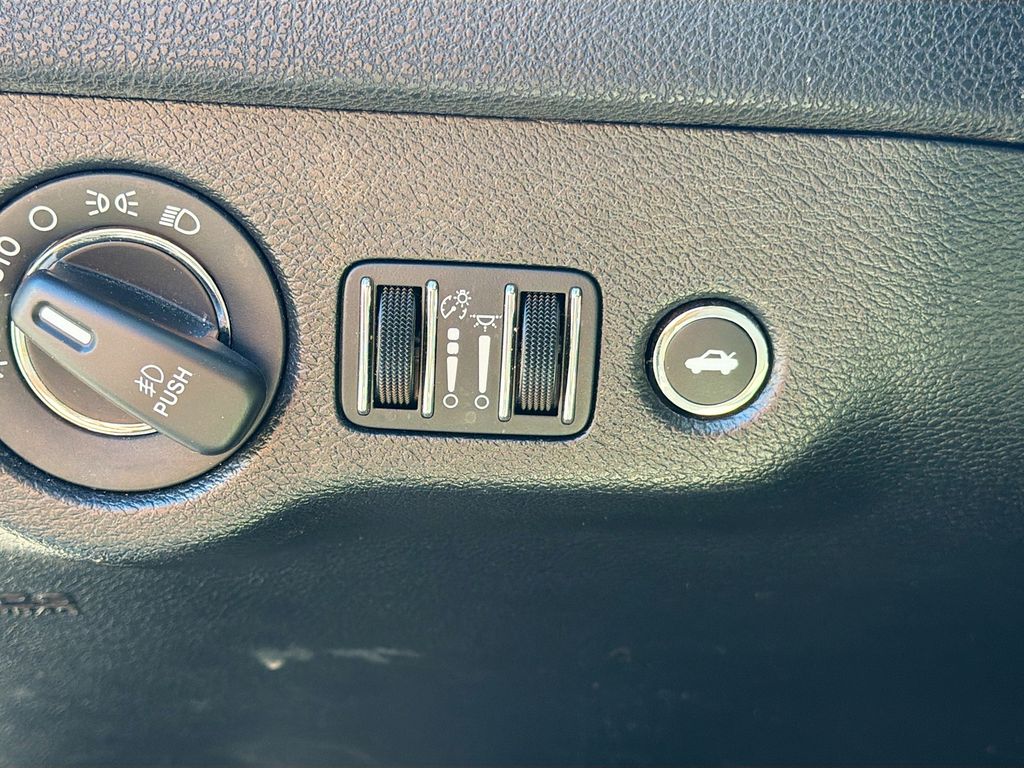 Used 2023 Black Chrysler Touring image 10
