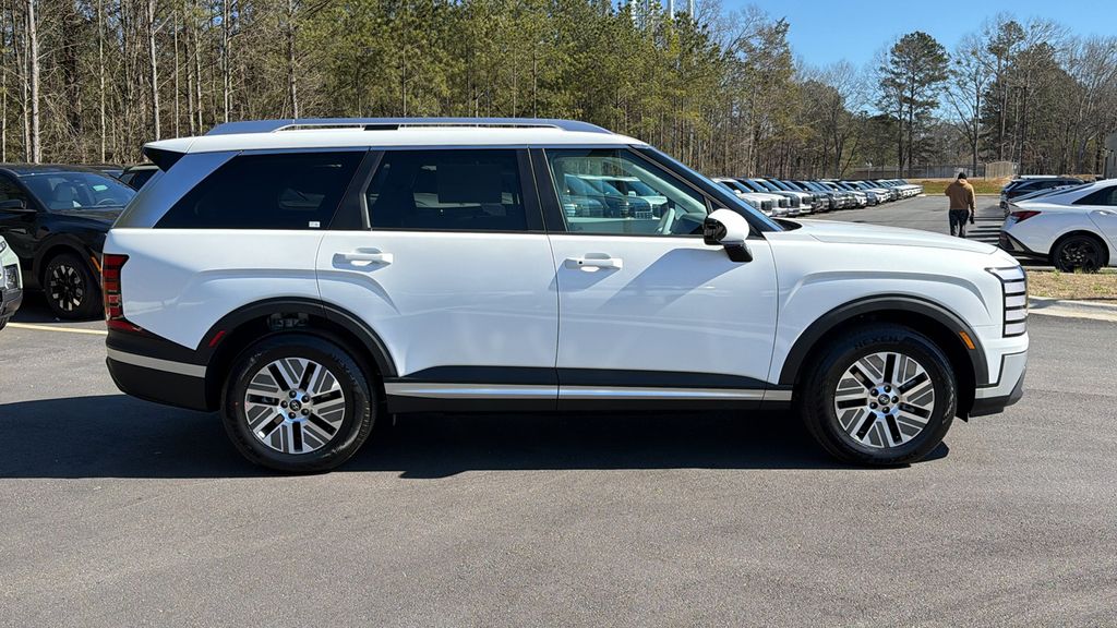 New 2026 White Hyundai Blue SEL image 5