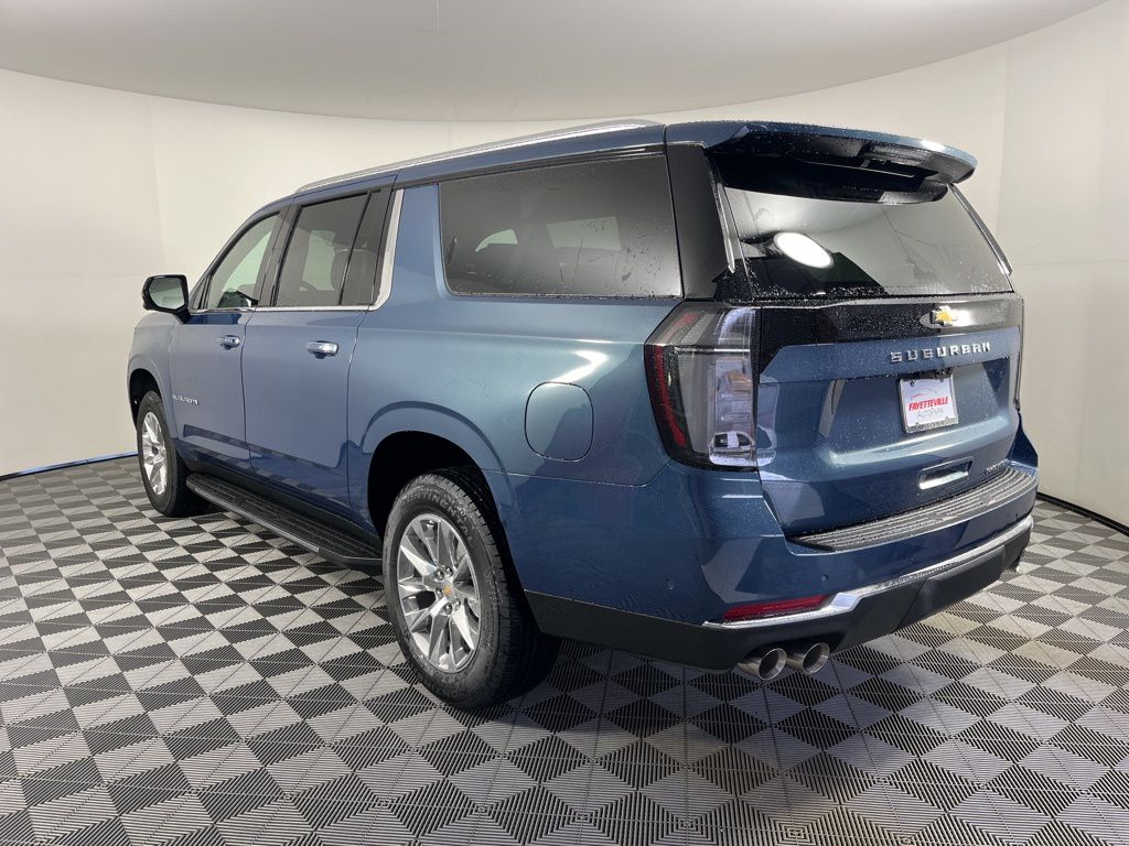 Thumbnail: 2026 Chevrolet Suburban - 3