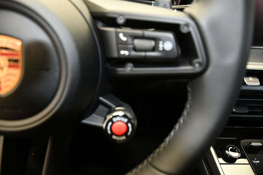 Thumbnail: 2026 Porsche 911 - 27