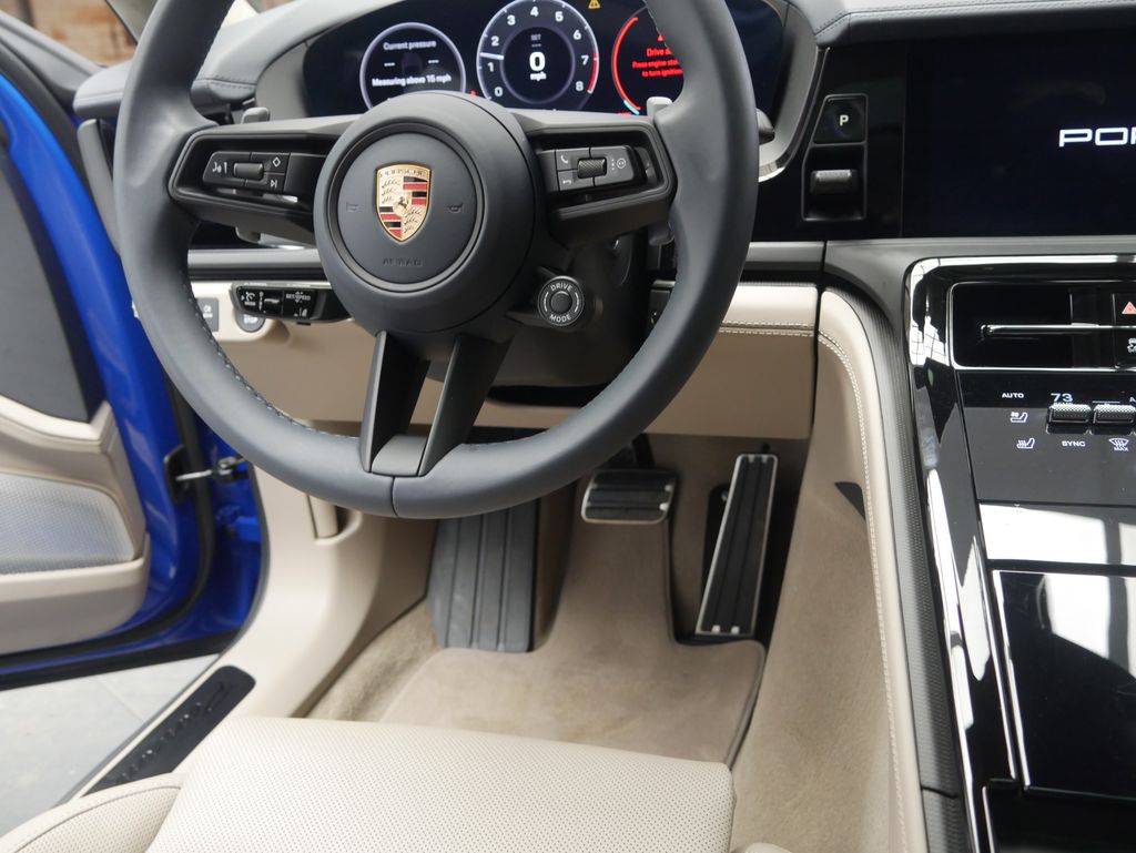 Thumbnail: 2026 Porsche Panamera - 29