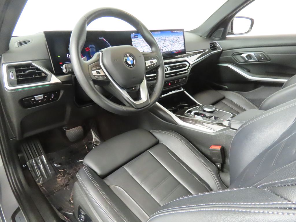 Thumbnail: 2024 BMW 3 Series - 27
