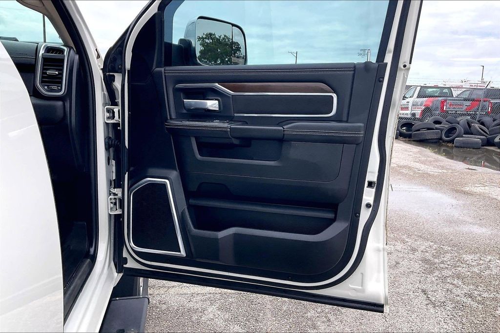 Used 2022 Ram 2500 Laramie 4D Crew Cab