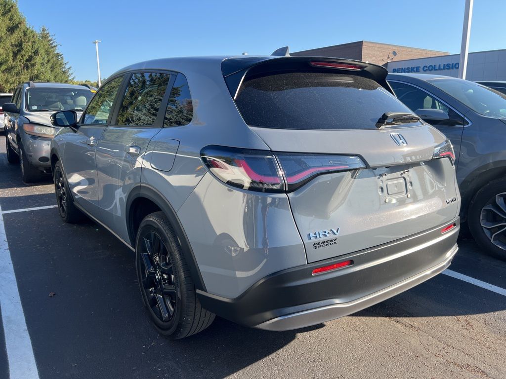 Thumbnail: 2023 Honda HR-V - 2