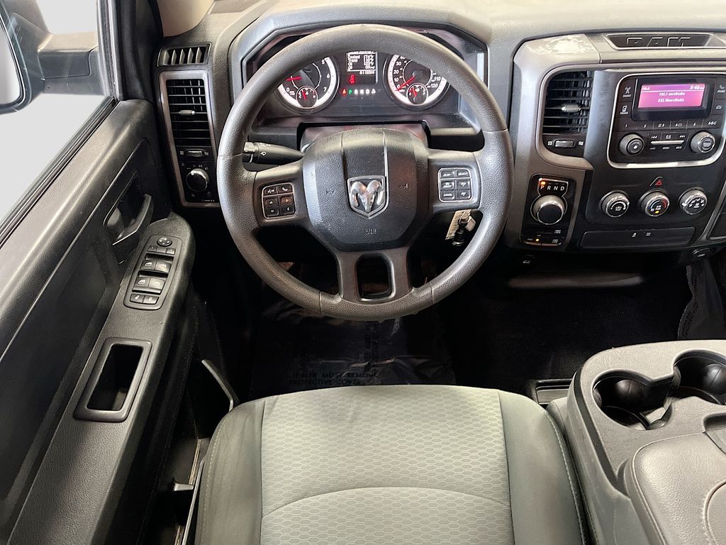 Used 2020 Diamond Black Crystal Pearlcoat Ram Tradesman image 20