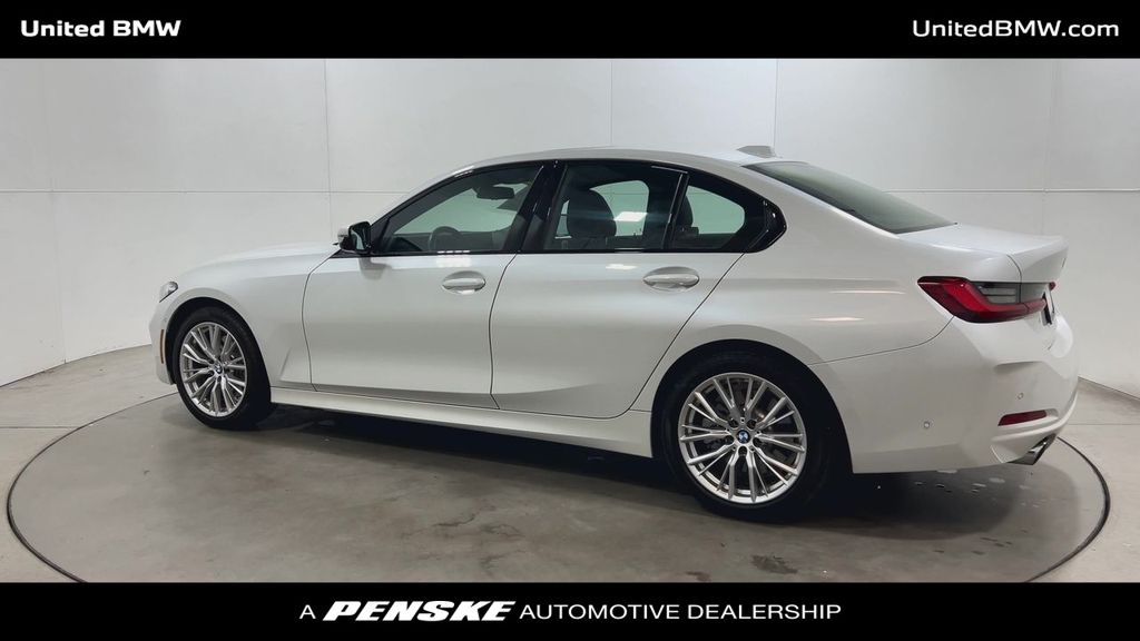 Thumbnail: 2023 BMW 3 Series - 6