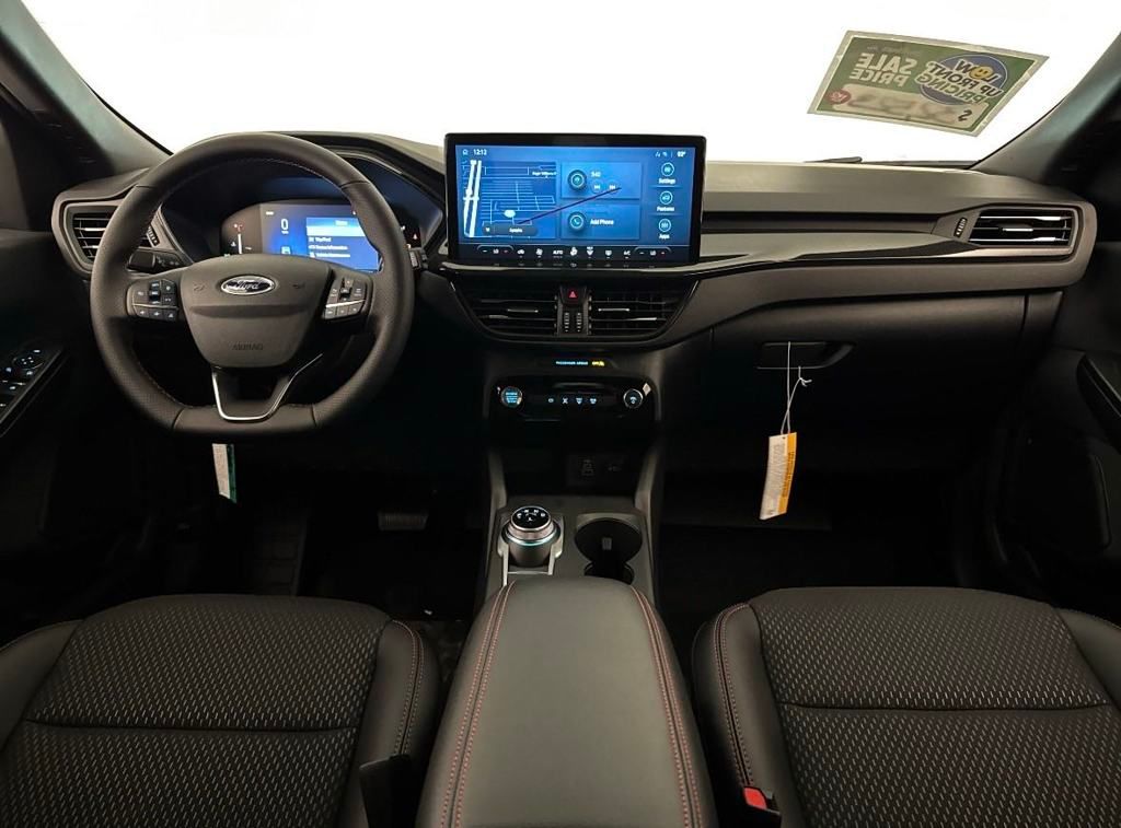 2025 Ford Escape ST-Line photo 4
