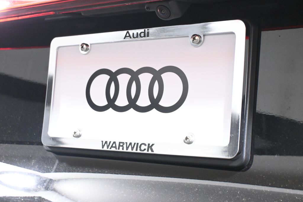 Thumbnail: 2025 Audi Q5 - 14