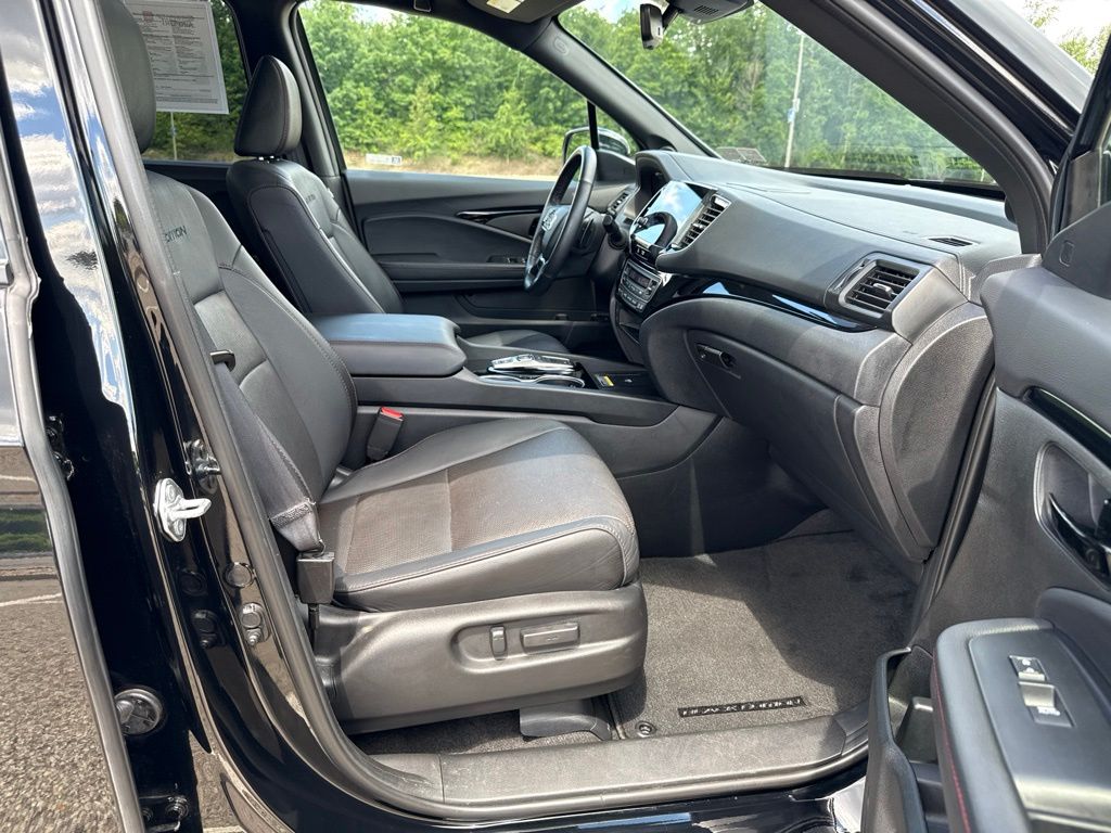 Used 2024 Honda Passport SUV